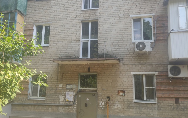 Na Baklanovskom Prospekte 144 Flat