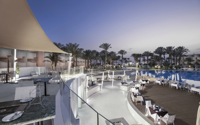 V Grand Beach Resort Sahl Hasheesh Hotel - Image 3