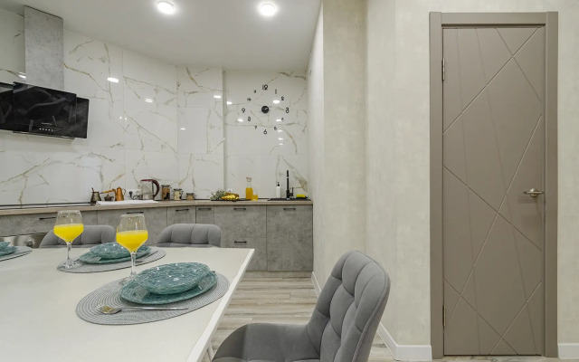 3 Komn Kvartira Na Zalive Apartments