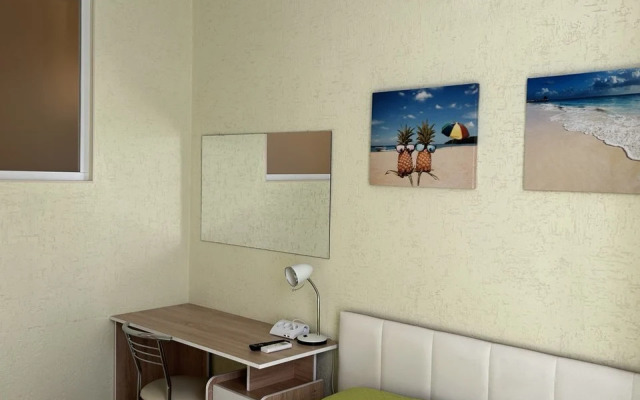 246 Na Krymskoy 89 Apartments