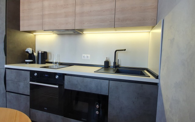 Stilnaya Studiya U Parka Rivera Flat