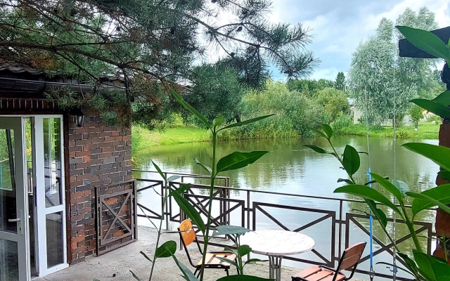 Частный дом Cottage Kld на Берегу Озера с Шикарной Беседкой на Воде — фото 2