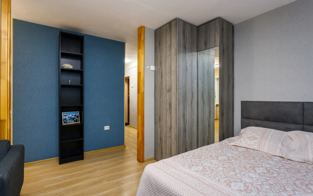 Ussuriyskiy bulvar 15 Flat