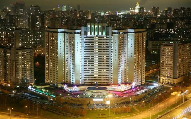 Fortestate na Leninskom prospekte 158 №1 Apartments
