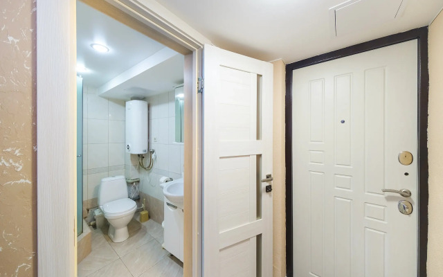 Na Tsvetochnoy Apartments