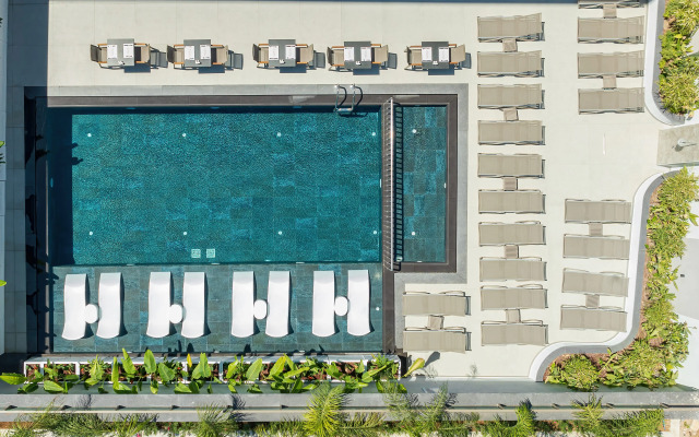 Awen Hotel Lara