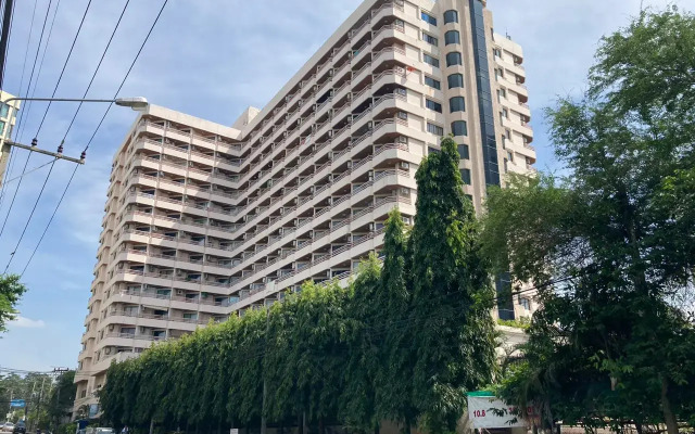 Studiya Na Pratamnake Flat