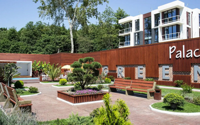 Green Palace Apartments