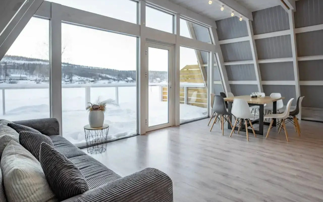 Семейно-Туристический загородный клуб Карамелькино Коттедж 3