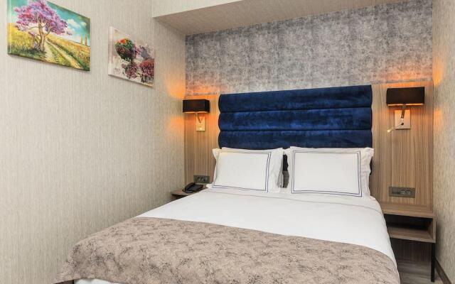 Demiray Hotel
