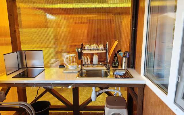 S Basseynom 2 Private House