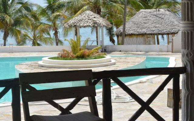 Twiga Beach Resort & Spa