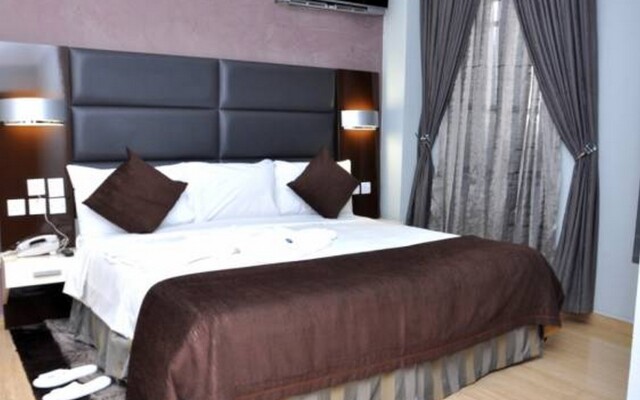 Отель De Edge Port Harcourt