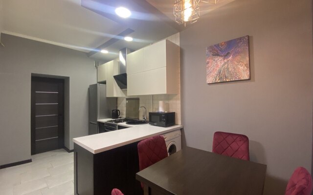 2-komnatnye HomeApart Zakharova, 24 Apartments