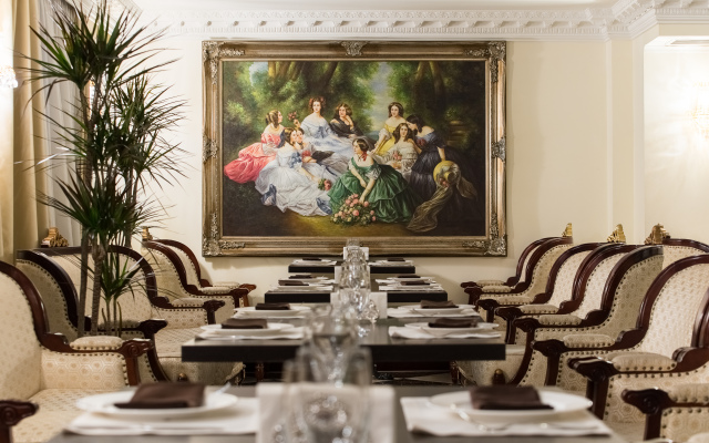 Golden Rooms Hotel