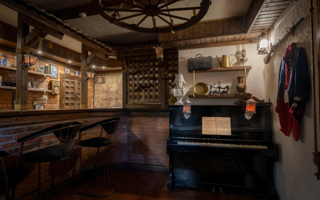 De Balzak Apartments