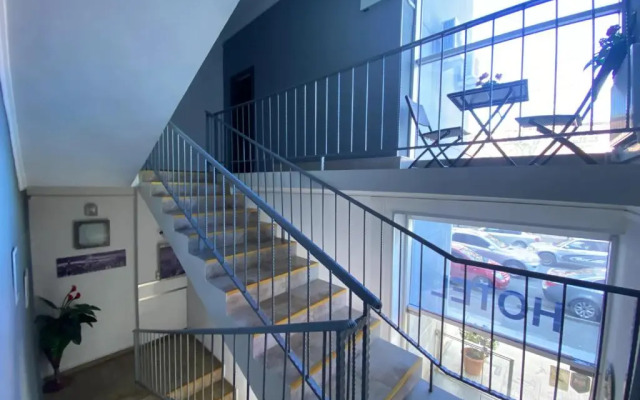 G&J Hotel