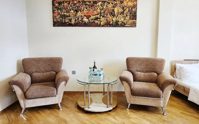 F1 View in Boulevard 4 Apartments