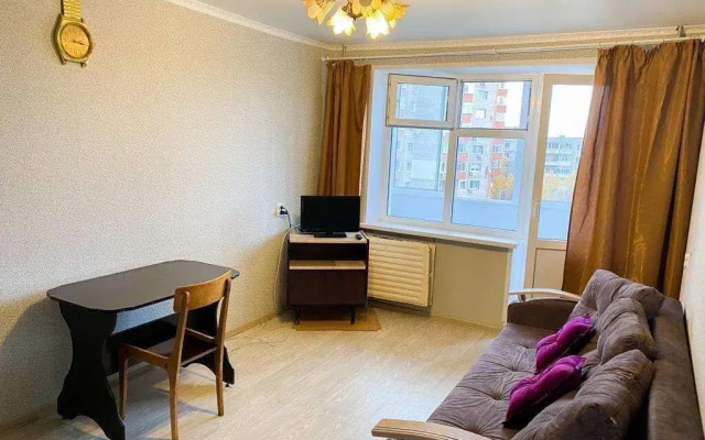 Na Ulitse Stepana Kuvykina, 8 Flat