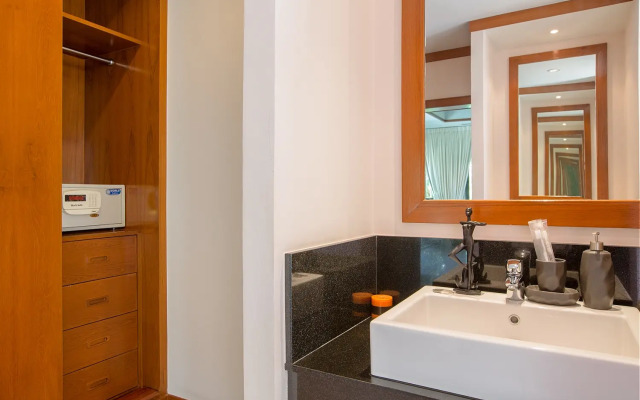 Pagai Private Pool Baan Bua Estate Naiharn Beach Villa