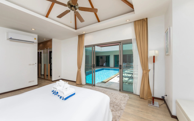 Вилла Nai Harn Pool Villa Bond