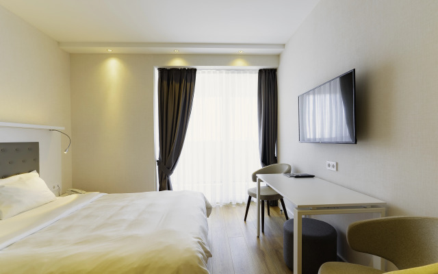 Alliance Palace by Grand City Apartment Hotel