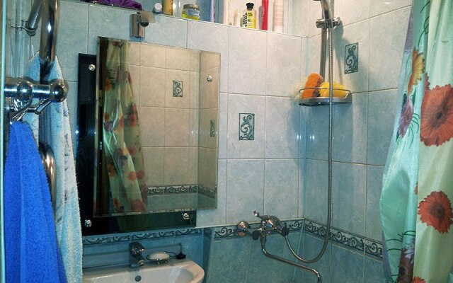 Knizhny Dom Flat
