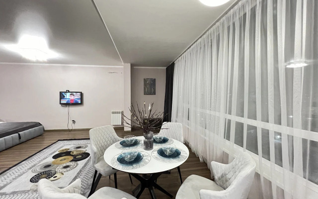 Na Ulitse Karyernaya 24 Flat