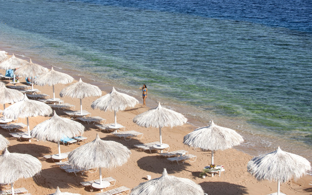SUNRISE Arabian Beach Resort
