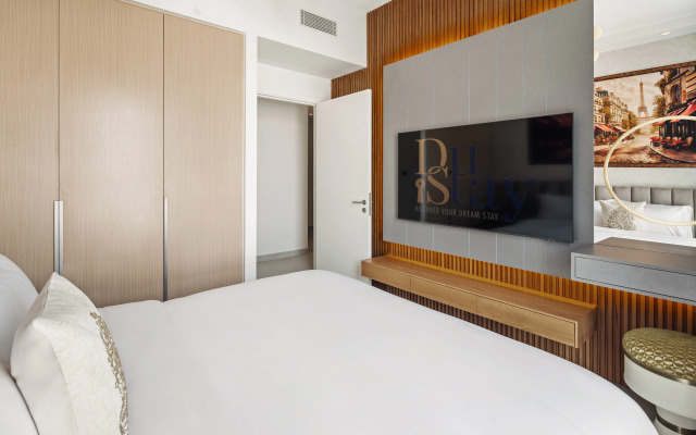 Skyline Vista 3-Bedroom Haven with Lagoon Retreat Apartments