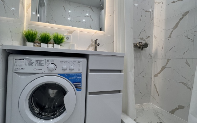 Uyutniye S Novym Remontom Apartments