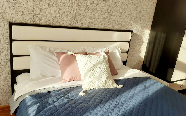 Uyutnaya Dvushka Ryadom S PermExpo Flat