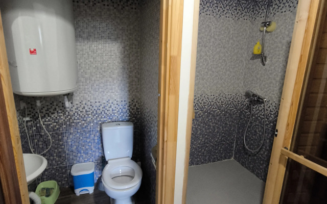 Derevenskij Dom U Morya Apartments