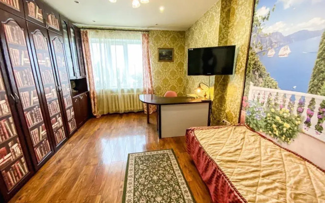 Na Zapototskogo, 12 Flat