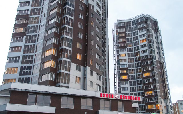 Uyutnyie Apartamentyi u Metro Prospekt Pobedyi  Apartments