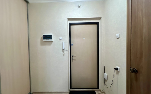 Апартаменты на Братьев Кашириных в Академ Риверсайд