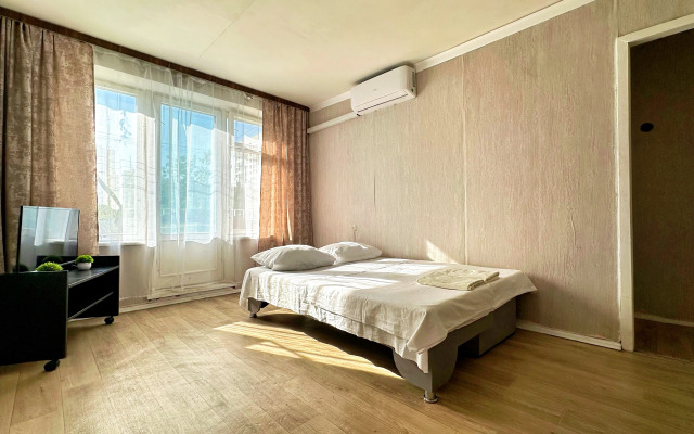 Квартира Уютная возле метро Народное Ополчение