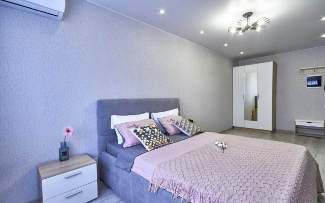 Квартира у ДВВС бассейна