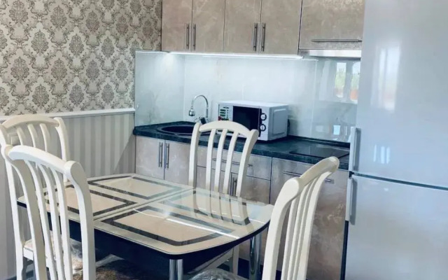 Квартира Двухкомнатная на Беляусе