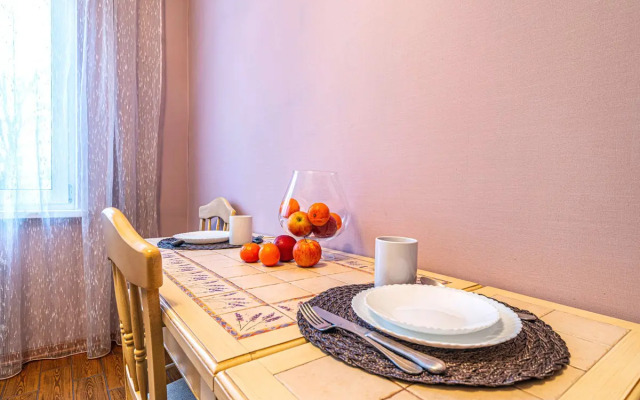 Квартира 2-х комнатная на Серебристом бульваре