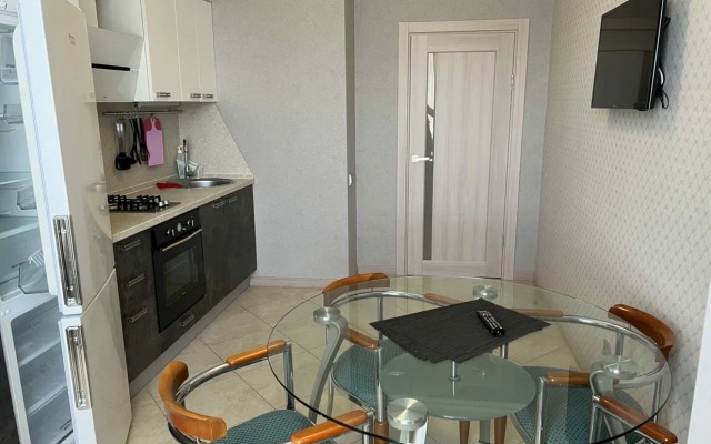 379 Na Kurzalnoy Apartments