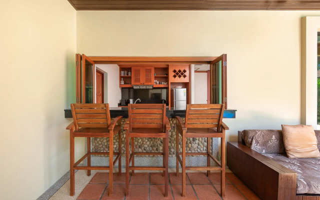 Traditional Thai 2BR in Baan Bua Estate Villa