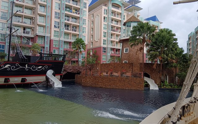 Grande Caribbean Condo Apartments