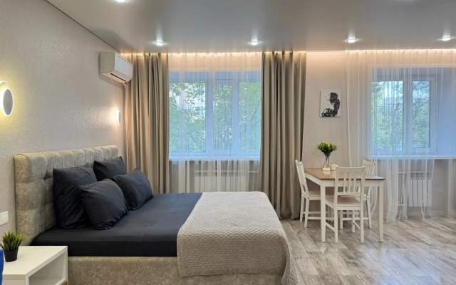 Elitnaya Studiya v Tsentre Goroda Flat