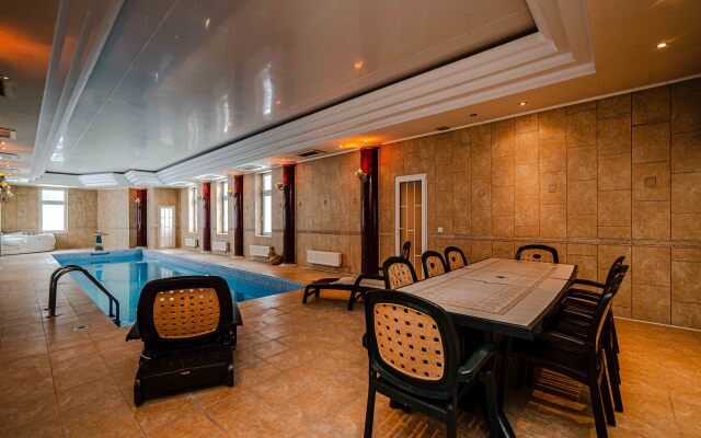 Derevnya Yusupovo S Basseynom I Saunoy Private House