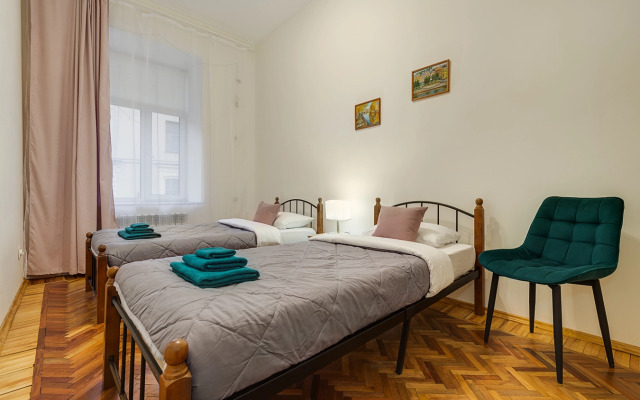 Апартаменты в центре у Английской набережной