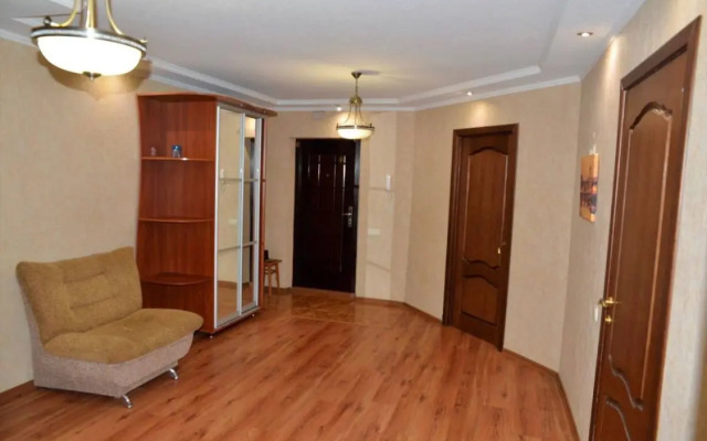 Апартаменты 3 ком центр Театральная площадь