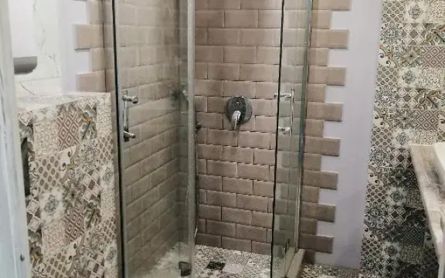 Апартаменты Просторная студия возле метро