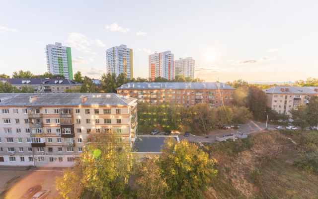 Апартаменты трехкомнатные с дизайнерским ремонтом