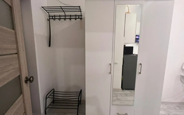 Mirny, Kuvshinok 8 Flat